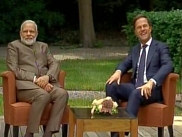 भारत के आर्थिक विकास का साझेदार है नीदरलैंड: हेग में बोले पीएम मोदी भारत के आर्थिक विकास का साझेदार है नीदरलैंड: हेग में बोले पीएम मोदी