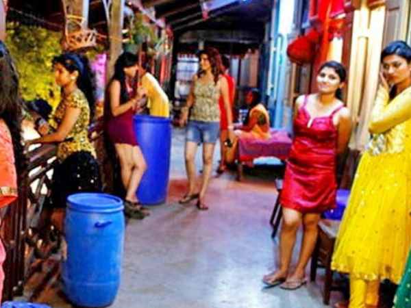 यौनर्मियों के लिए परेशानी