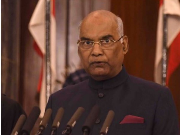 देश के नए महामहिम का आया पहला ट्वीट, मिनटों में हुए लाखों followers देश के नए महामहिम का आया पहला ट्वीट, मिनटों में हुए लाखों followers