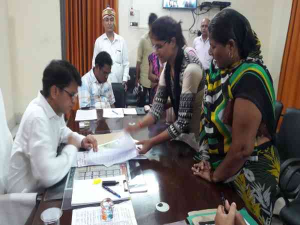 अधिकारियों ने 4 महीनों तक नहीं सुना