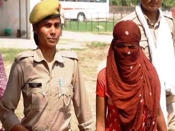 तीन साल पहले जीजा ने पहली बार की थी छेड़खानी