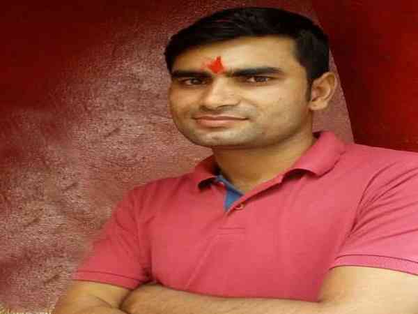 फेसबुक पर अश्लील फोटो डाली