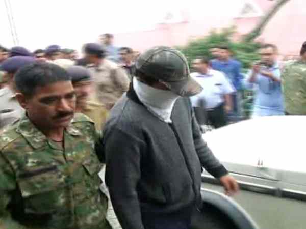 हत्या के आरोपी राजू पर धारा 302 के तहत मुकदमा