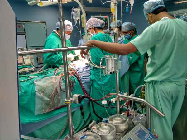 इस बीमारी का पहली ऑपरेशन