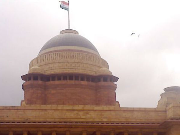 गुम्बदों की कतार