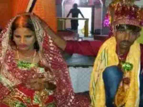 जमुई के लड़के ने घर के विरोध के बावजूद की शादी