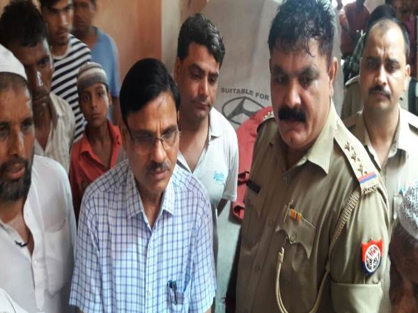 VIDEO: इस वीडियो से खुला सच वरना हो सकता था सांप्रदायिक बवाल VIDEO: इस वीडियो से खुला सच वरना हो सकता था सांप्रदायिक बवाल