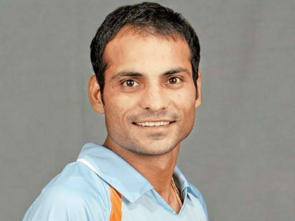 इस क्रिकेटर के पिता पर चाकू से हमला कर बदमाशों ने लूटा इस क्रिकेटर के पिता पर चाकू से हमला कर बदमाशों ने लूटा