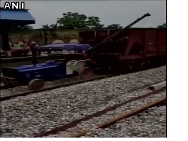 बिना इंजन के 25 किमी दौड़ी मालगाड़ी बिना इंजन के 25 किमी दौड़ी मालगाड़ी