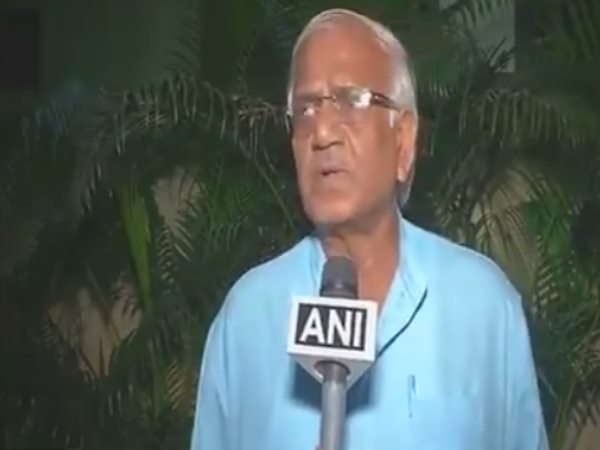 टीएमसी ने पूछा, भाजपा एमपी रूपा गांगुली बताएं कितनी बार हुआ रेप टीएमसी ने पूछा, भाजपा एमपी रूपा गांगुली बताएं कितनी बार हुआ रेप
