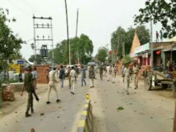 PICs: 500 लोगों पर FIR, 48 नामजद और 35 गिरफ्तार PICs: 500 लोगों पर FIR, 48 नामजद और 35 गिरफ्तार