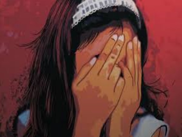 एड्स होने पर पता चला क्या-क्या सहती रही बच्ची और मां क्यों रही खामोश! एड्स होने पर पता चला क्या-क्या सहती रही बच्ची और मां क्यों रही खामोश!