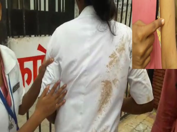 VIDEO: कॉलेज की 'मान्यता' का विवाद हुआ अमर्यादित, मोदी की काशी में छात्राओं के खींचे गए दुपट्टे VIDEO: कॉलेज की 'मान्यता' का विवाद हुआ अमर्यादित, मोदी की काशी में छात्राओं के खींचे गए दुपट्टे