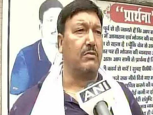 'जय श्रीराम' बोलने पर नीतीश के इकलौते मुस्लिम मंत्री के खिलाफ फतवा जारी 'जय श्रीराम' बोलने पर नीतीश के इकलौते मुस्लिम मंत्री के खिलाफ फतवा जारी