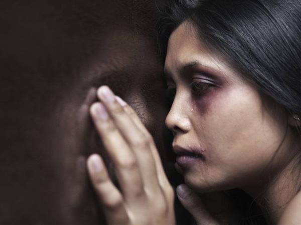 बिना कंडोम सेक्स करने की जिद