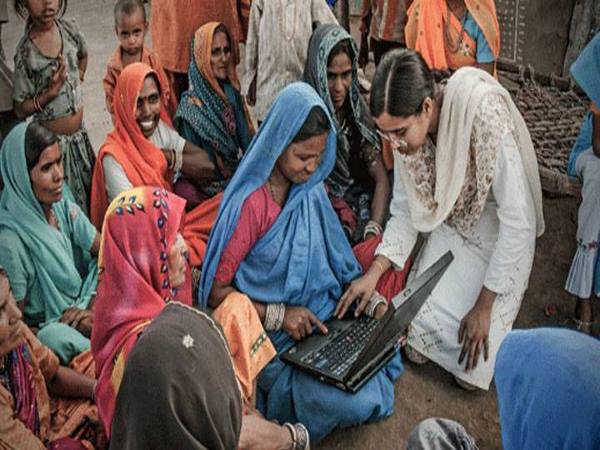 ढाई लाख ग्राम पंचायतों में पहुंचेगा ऑप्टिकल फाइबर
