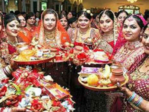 गिरिराज ने अपनी पुत्री को यह शुभ समाचार सुनाया