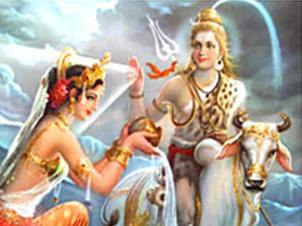 पार्वती ने रेत का शिवलिंग बनाया