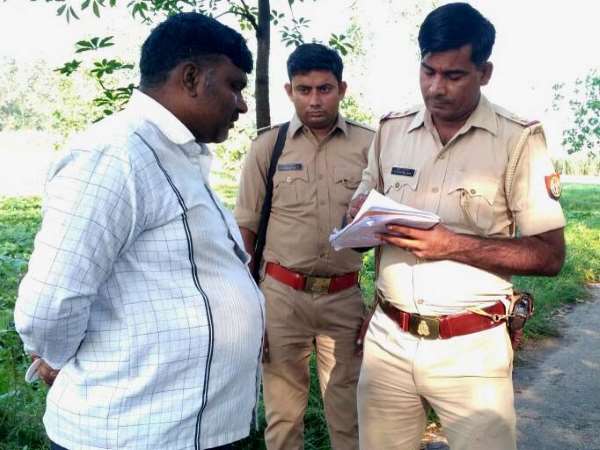 छात्रों के खिलाफ थाने में दी गई तहरीर