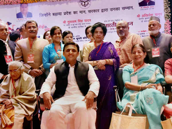सीएम कार्यालय से तय होता था नाम