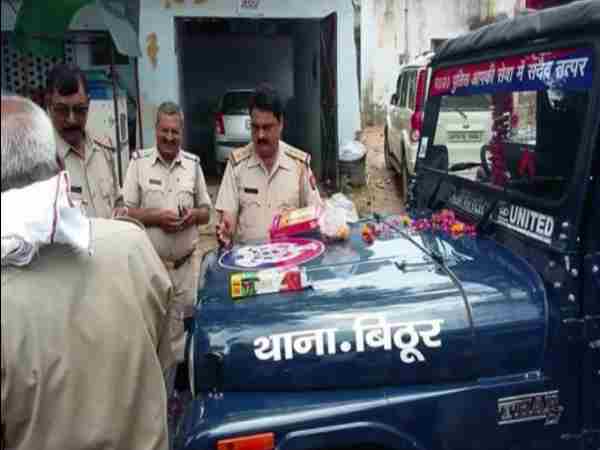 पुलिस ने चरस के केस में फंसाया