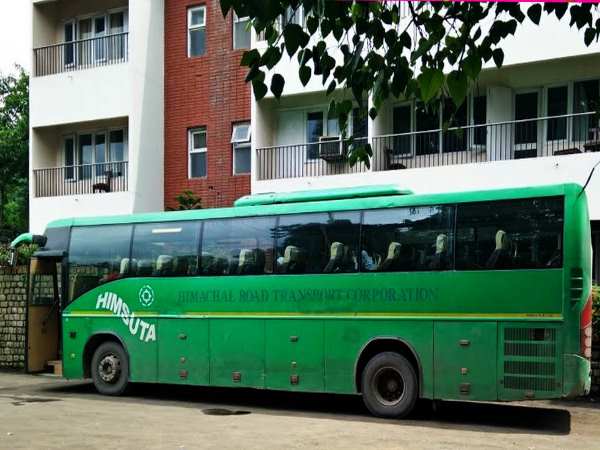 Gurmeet Ram Rahim case: Buses stop and Borders seal in Himachal Pradesh Gurmeet Ram Rahim case: Buses stop and Borders seal in Himachal Pradesh