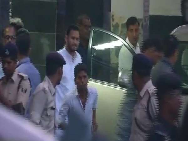 बेनाम संपत्ति: राबड़ी, मीसा, तेजस्वी से अधिकारियों की पूछताछ बेनाम संपत्ति: राबड़ी, मीसा, तेजस्वी से अधिकारियों की पूछताछ