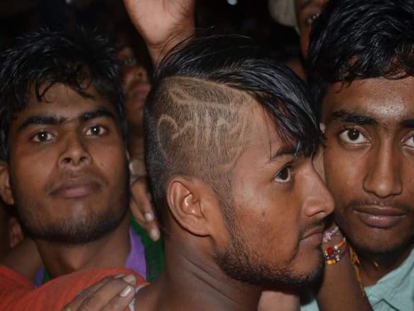 PICs: लालू का सामने आया फैन तेजस्वी हो गए एक्साइटेड PICs: लालू का सामने आया फैन तेजस्वी हो गए एक्साइटेड