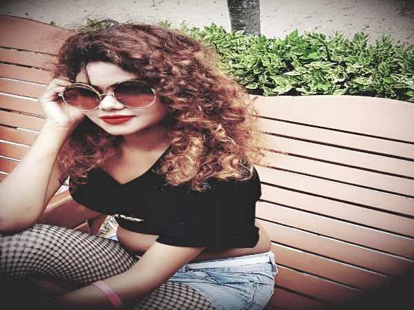Girl of Uttar Pradesh awarded for best body figure in Thailand Girl of Uttar Pradesh awarded for best body figure in Thailand