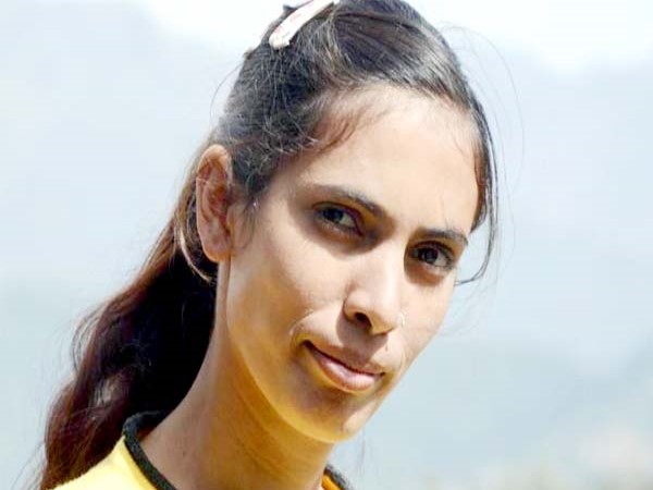 PICs: मिलिए देश की सबसे युवा सरपंच जबना चौहान से... PICs: मिलिए देश की सबसे युवा सरपंच जबना चौहान से...