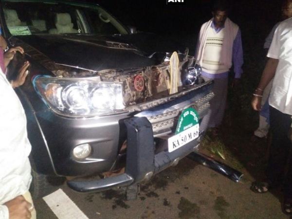 Pedestrian died after run over by b Yeddyurappa son Raghavendra SUV Pedestrian died after run over by b Yeddyurappa son Raghavendra SUV
