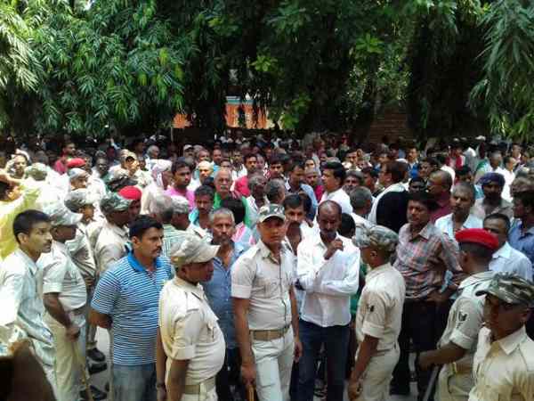 लोजपा नेता को उम्रकैद, AK47 से युवक की गोली मार की थी हत्या लोजपा नेता को उम्रकैद, AK47 से युवक की गोली मार की थी हत्या