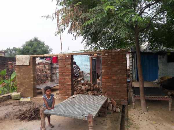 पुलिस ने बताई अलग कहानी
