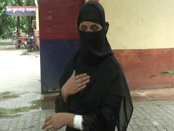 सिरफिरे आशिक ने एकतरफा प्यार में युवती पर चलाई चाकू सिरफिरे आशिक ने एकतरफा प्यार में युवती पर चलाई चाकू