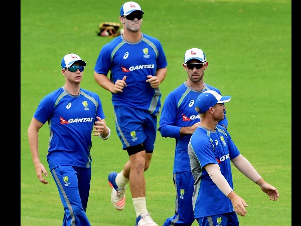 Australian-cricket-team-donates-two-bats-for-the-help-of-screening-of-7000-children Australian-cricket-team-donates-two-bats-for-the-help-of-screening-of-7000-children