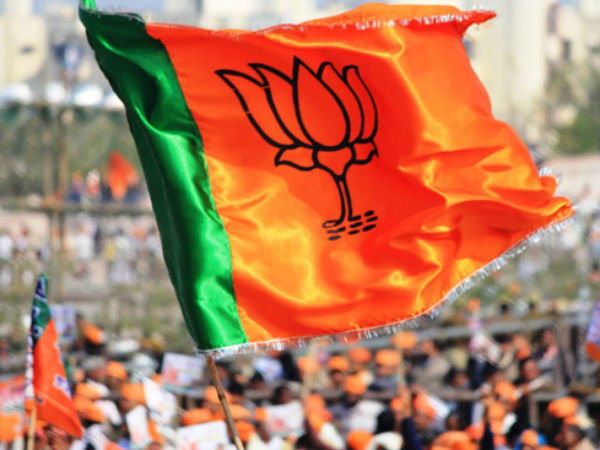 महाराष्ट्र पंचायत चुनाव: दूसरे चरण में भी भाजपा ने मारी बाजी महाराष्ट्र पंचायत चुनाव: दूसरे चरण में भी भाजपा ने मारी बाजी