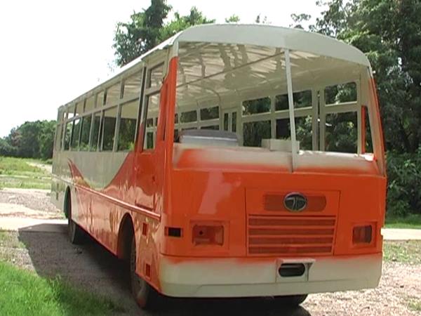 UP Roadways Buses get new color- BJP Saffron UP Roadways Buses get new color- BJP Saffron
