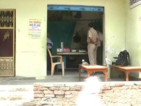 Complaint direct to Yogi against fake Doctor in Chandauli Complaint direct to Yogi against fake Doctor in Chandauli