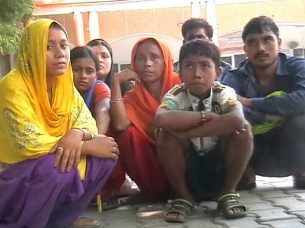 Mafia homeless a family and bad intention for girls Mafia homeless a family and bad intention for girls