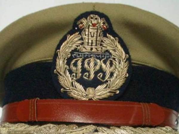 यूपी में 13 आईपीएस अफसरों के तबादले, देखिए कौन कहां गए यूपी में 13 आईपीएस अफसरों के तबादले, देखिए कौन कहां गए