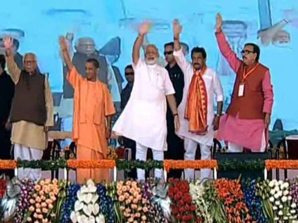 PM Narendra Modi Varanasi Visit Pictures of second day PM Narendra Modi Varanasi Visit Pictures of second day