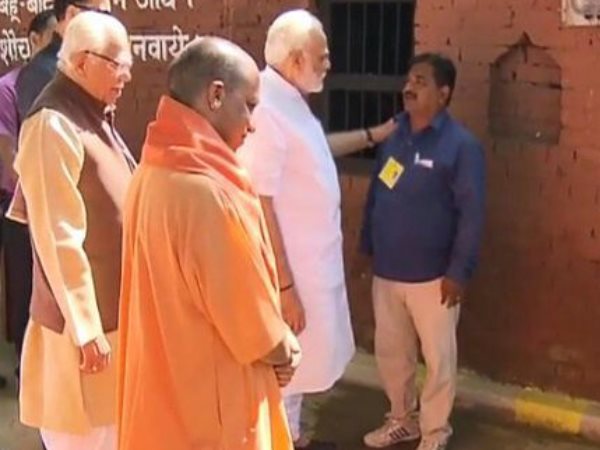 PM Narendra Modi Varanasi Visit Pictures of second day PM Narendra Modi Varanasi Visit Pictures of second day
