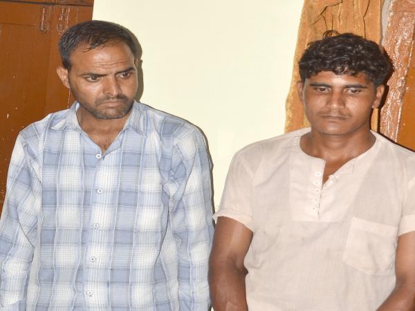 खत लिखकर स्टेशन को उड़ाने की दी धमकी, लेकिन कर बैठा ये गलती और चढ़ गया पुलिस के हत्थे खत लिखकर स्टेशन को उड़ाने की दी धमकी, लेकिन कर बैठा ये गलती और चढ़ गया पुलिस के हत्थे