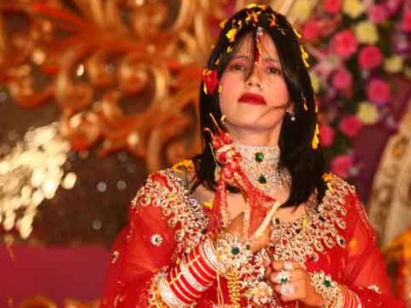 Maharashtra: Borivali Court rejected Radhe Maa application to be removed her name indomestic violence case Maharashtra: Borivali Court rejected Radhe Maa application to be removed her name indomestic violence case
