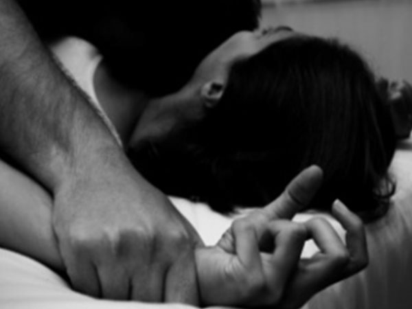 Boob-job doctor raped a patient during breast surgery and told her that You should blame yourself for being too attractive Boob-job doctor raped a patient during breast surgery and told her that You should blame yourself for being too attractive