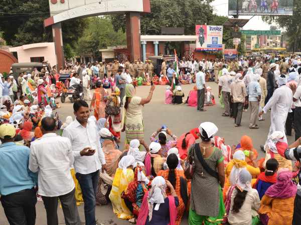'SC के आदेश का क्यों नहीं किया पालन?'