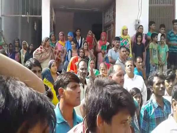 Triple Murder in Mathura, Mother been murdered with two children Triple Murder in Mathura, Mother been murdered with two children