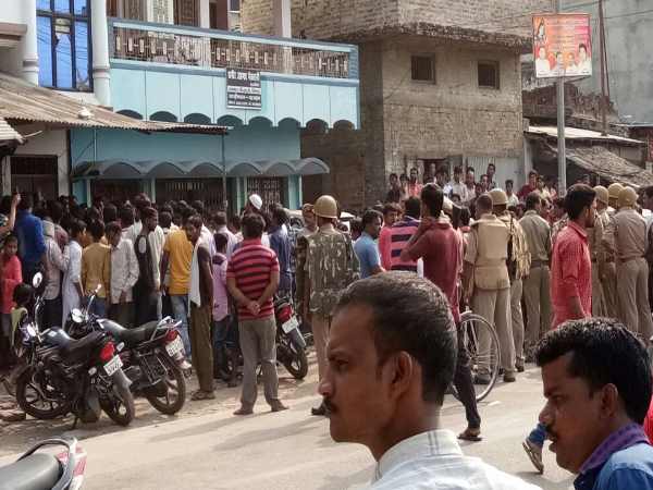 मूर्ति विसर्जन की शोभायात्रा में बवाल