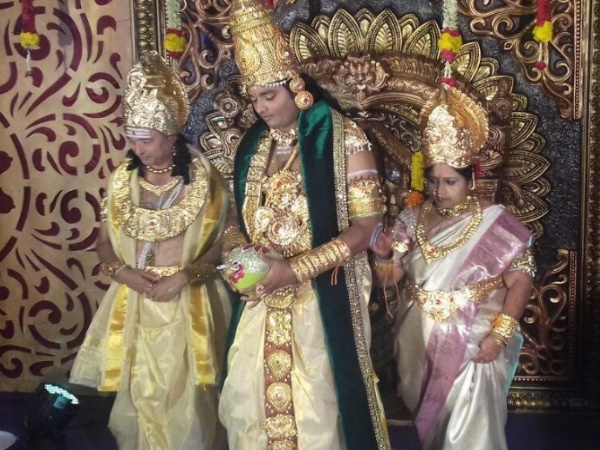 हर किसी ने पहने थे भगवान जैसे कपड़े