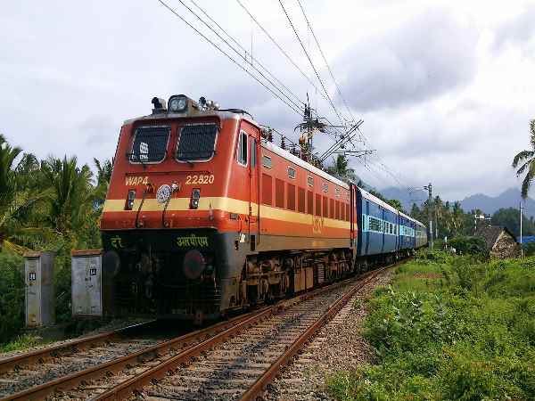 25 रुपये में 150 किमी रोजाना